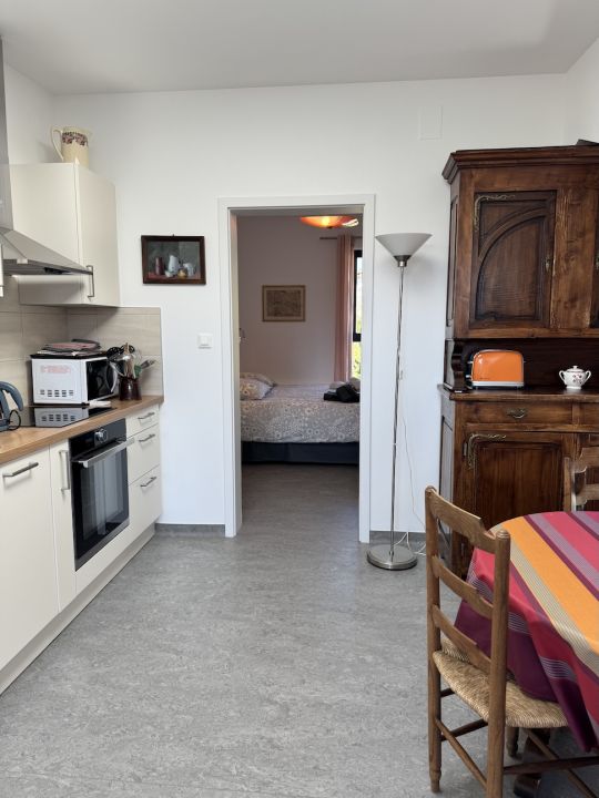 Au fond, la chambre Au fond, la chambre